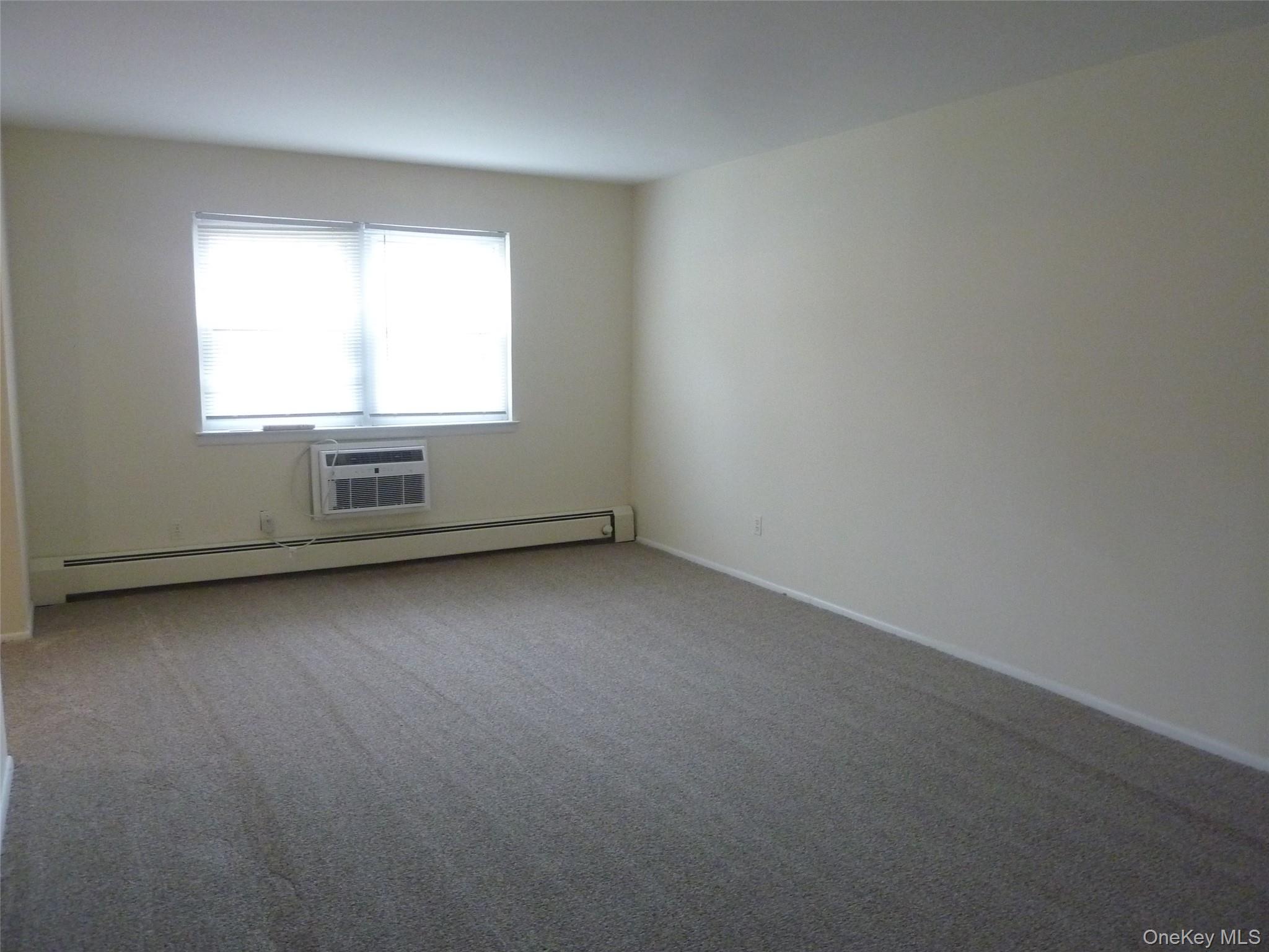 133 Doxbury Lane, Suffern, NY 10901