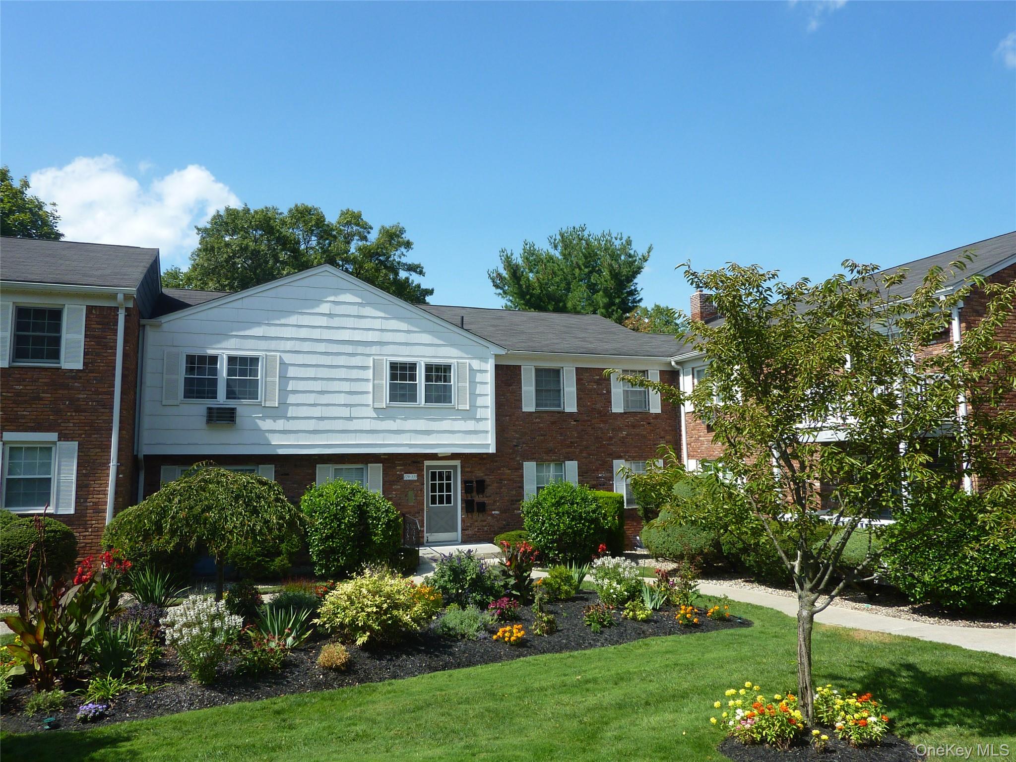 133 Doxbury Lane, Suffern, NY 10901