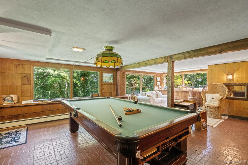 7 Chatham Place, Dix Hills, NY 11746