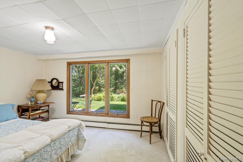 7 Chatham Place, Dix Hills, NY 11746