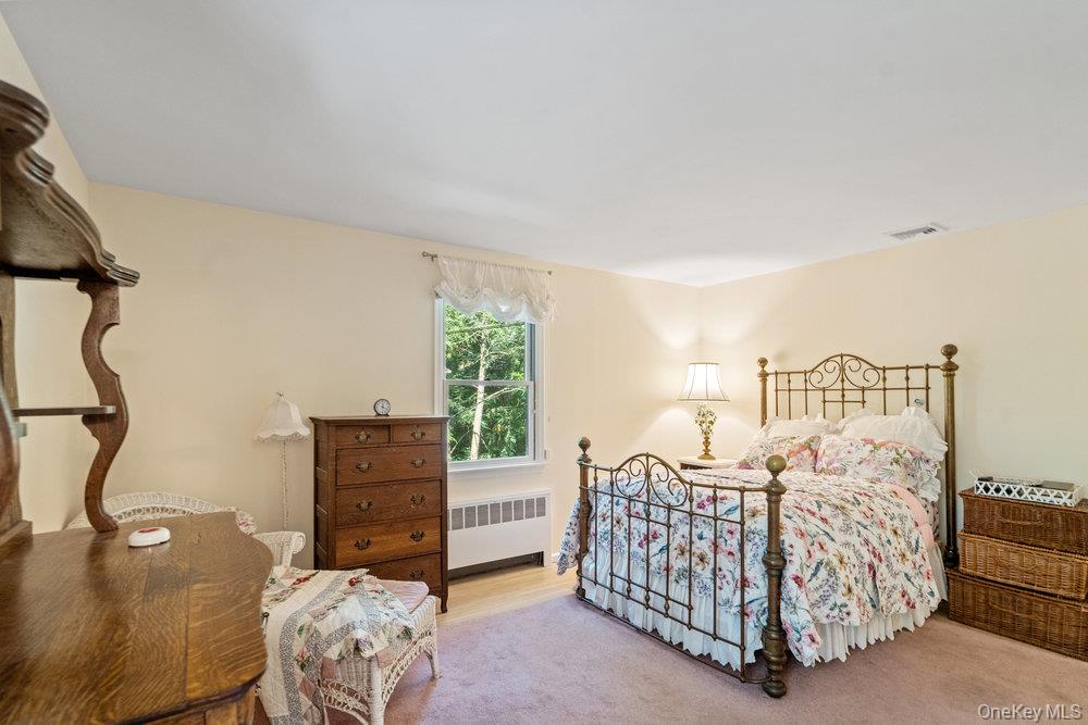 7 Chatham Place, Dix Hills, NY 11746