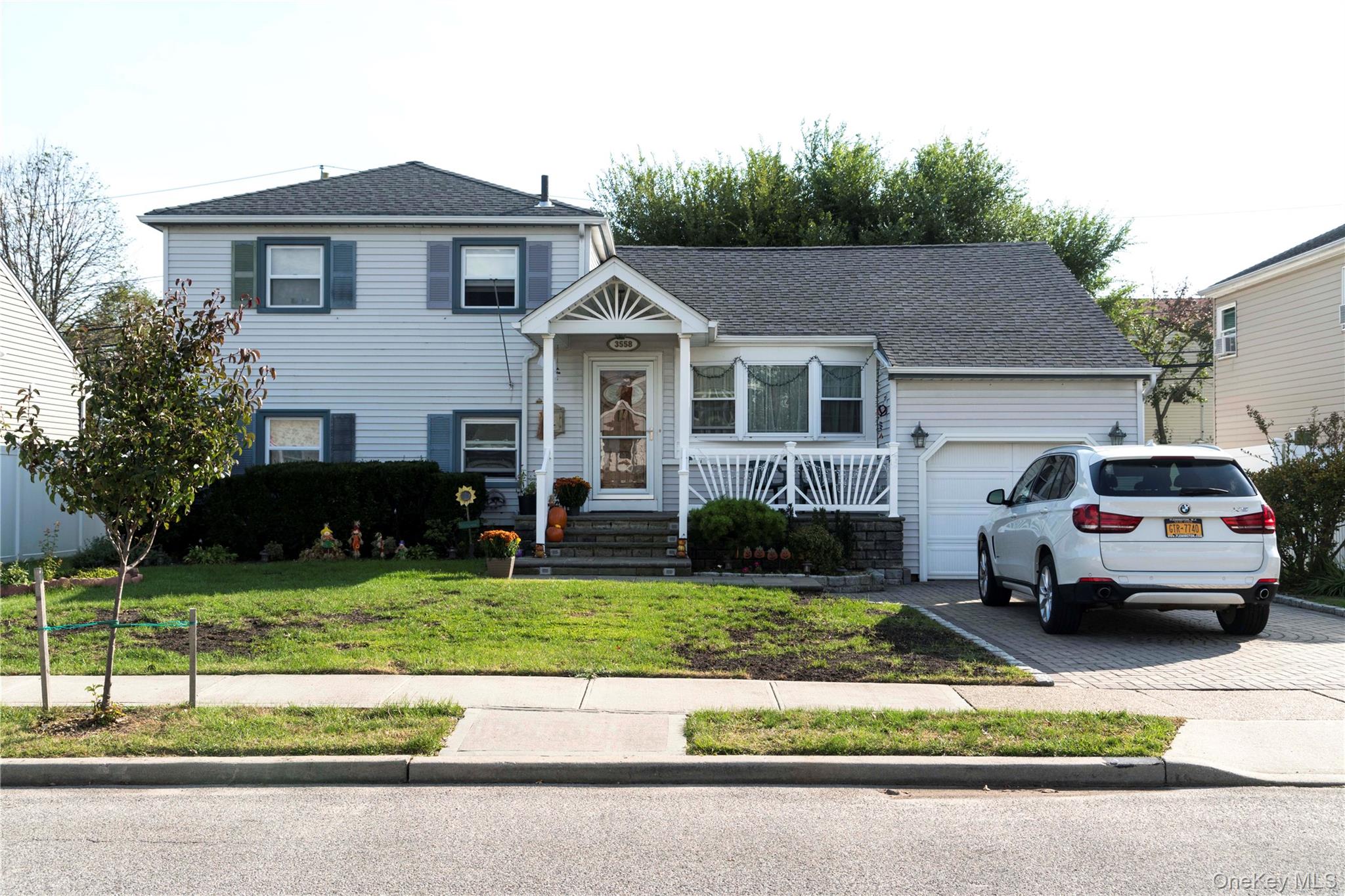 3558 Roanoke Street, Seaford, NY 11783