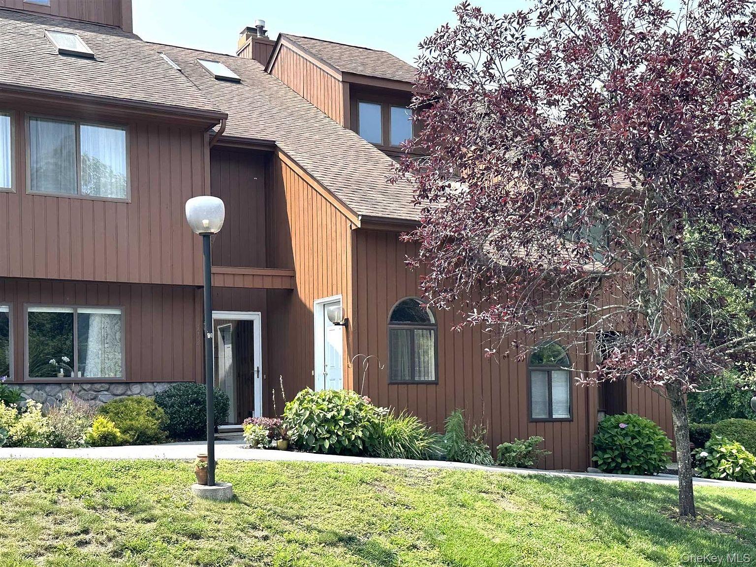 172 Swan Lane, Poughkeepsie, NY 12603