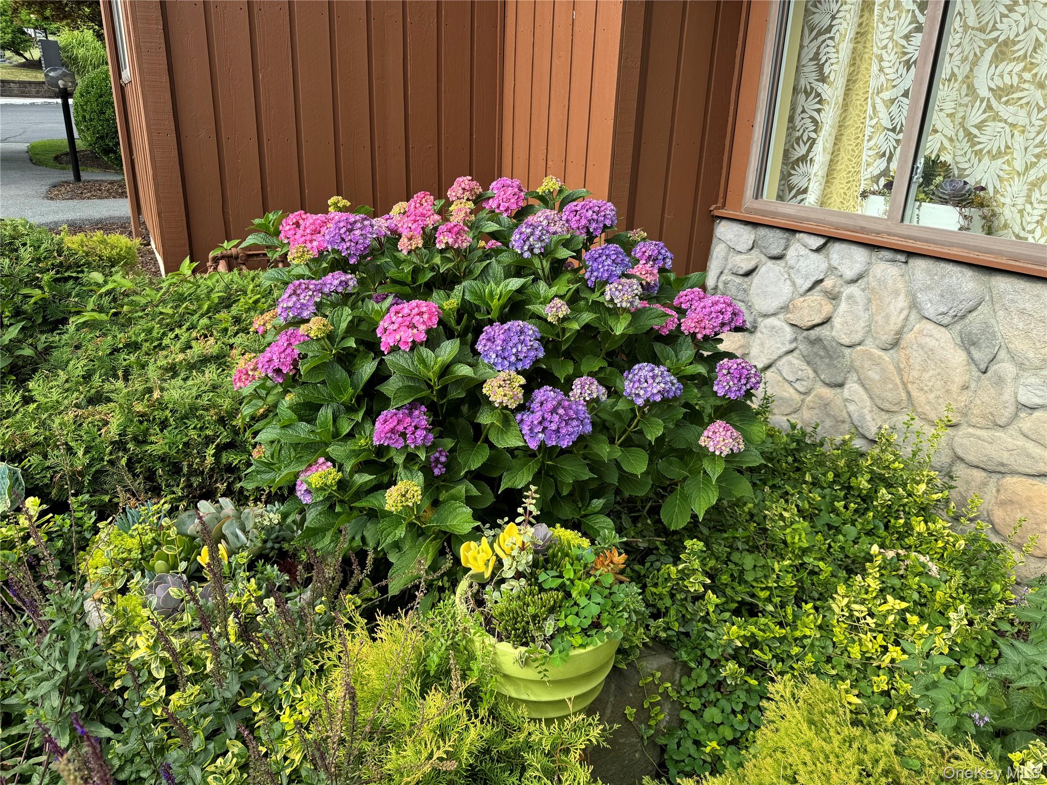 172 Swan Lane, Poughkeepsie, NY 12603