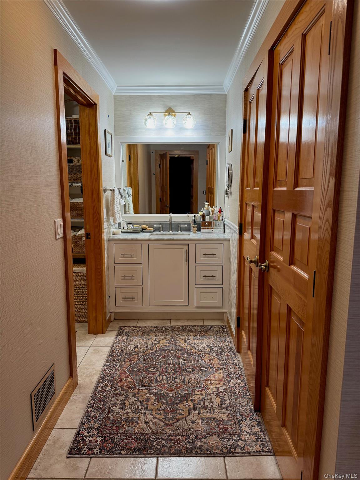 172 Swan Lane, Poughkeepsie, NY 12603