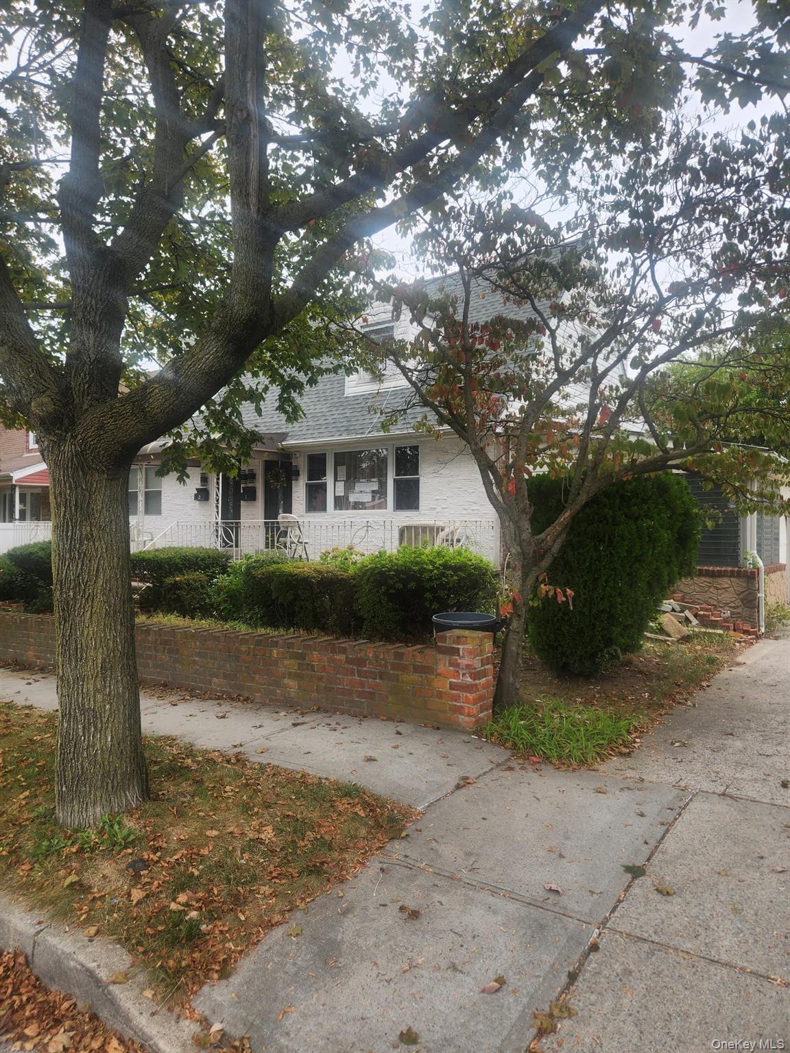 150 23 117, Wakefield, NY 11420