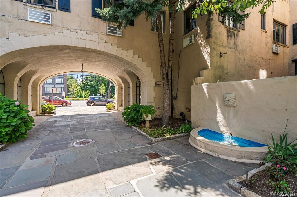 215 Middle Neck Road # 1-3A, Great Neck, NY 11021