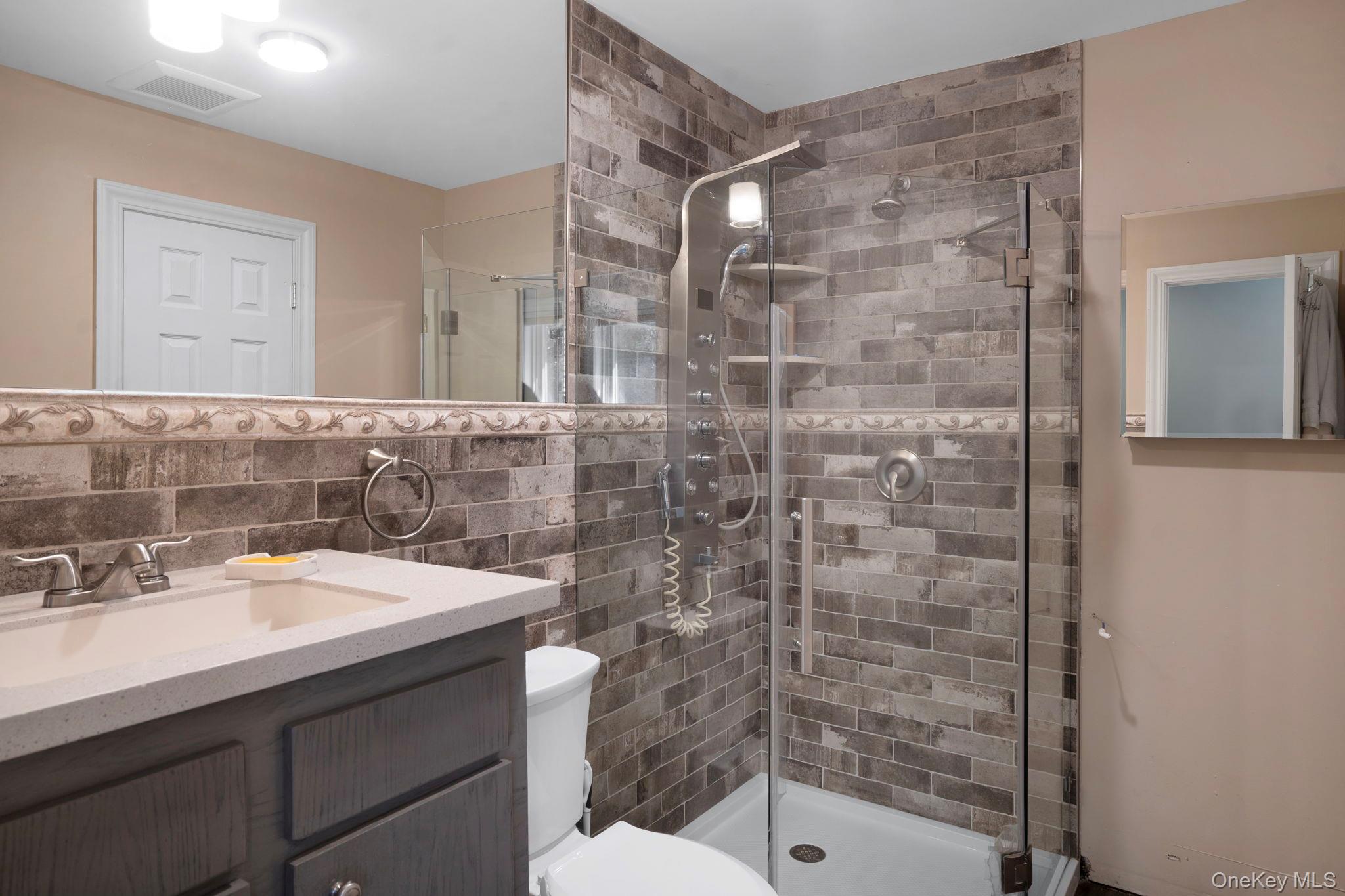 396 Eastport Manor Road, Manorville, NY 11949