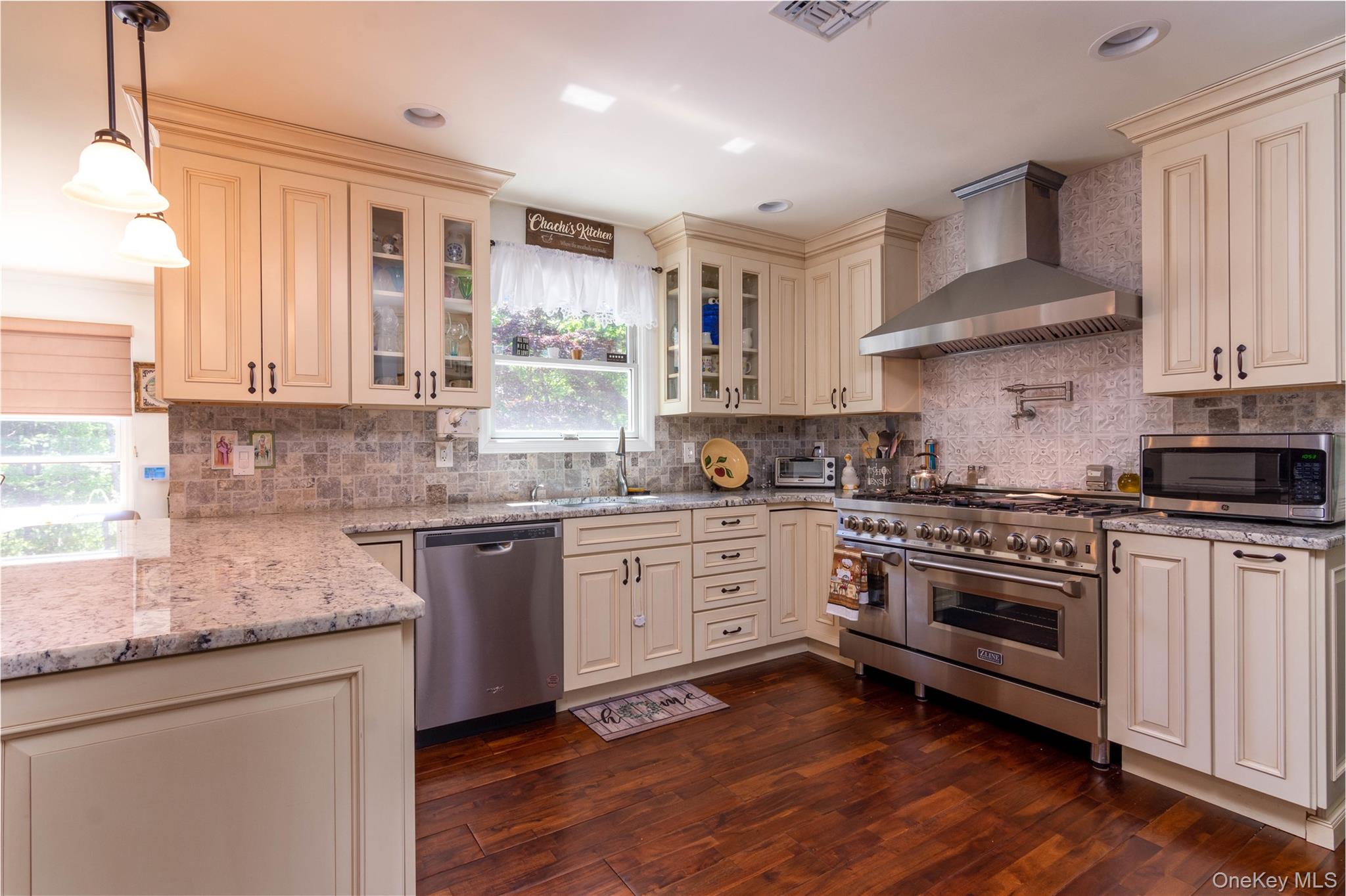 396 Eastport Manor Road, Manorville, NY 11949