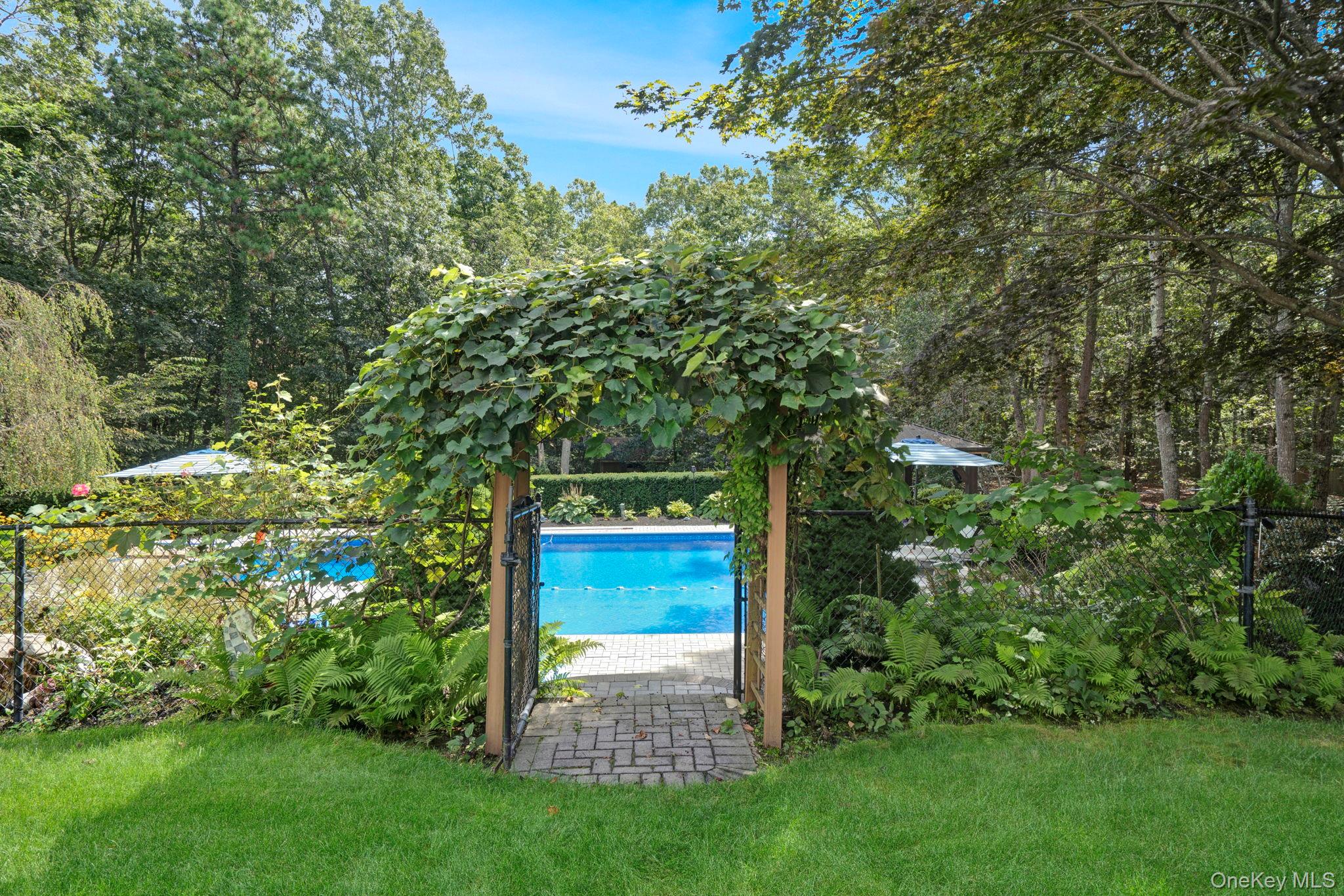 396 Eastport Manor Road, Manorville, NY 11949