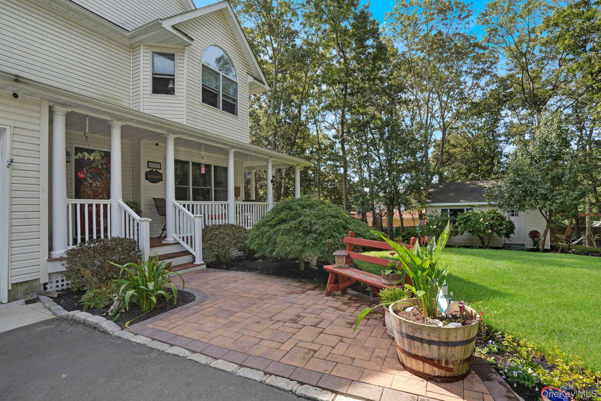 396 Eastport Manor Road, Manorville, NY 11949