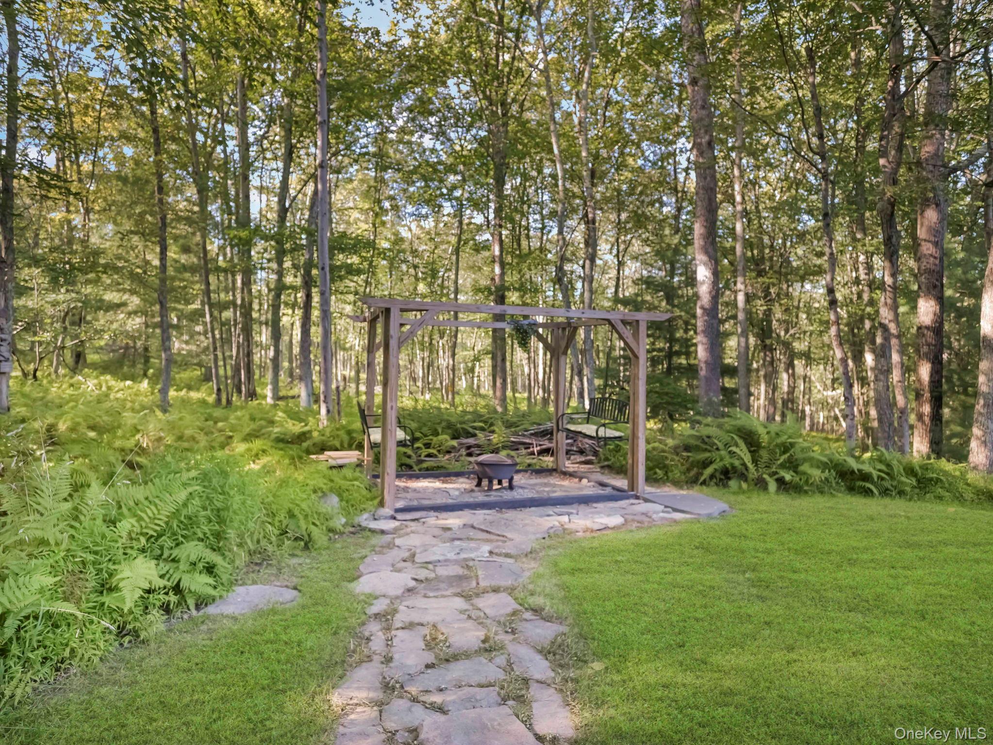 47 Australia Road, Glen Spey, NY 12737