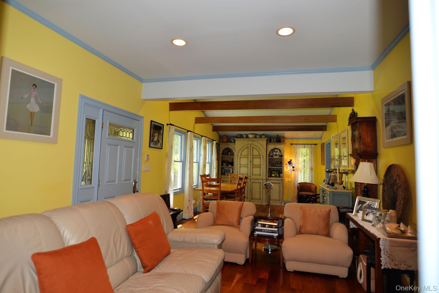 11 West Drive, East Hampton, NY 11937