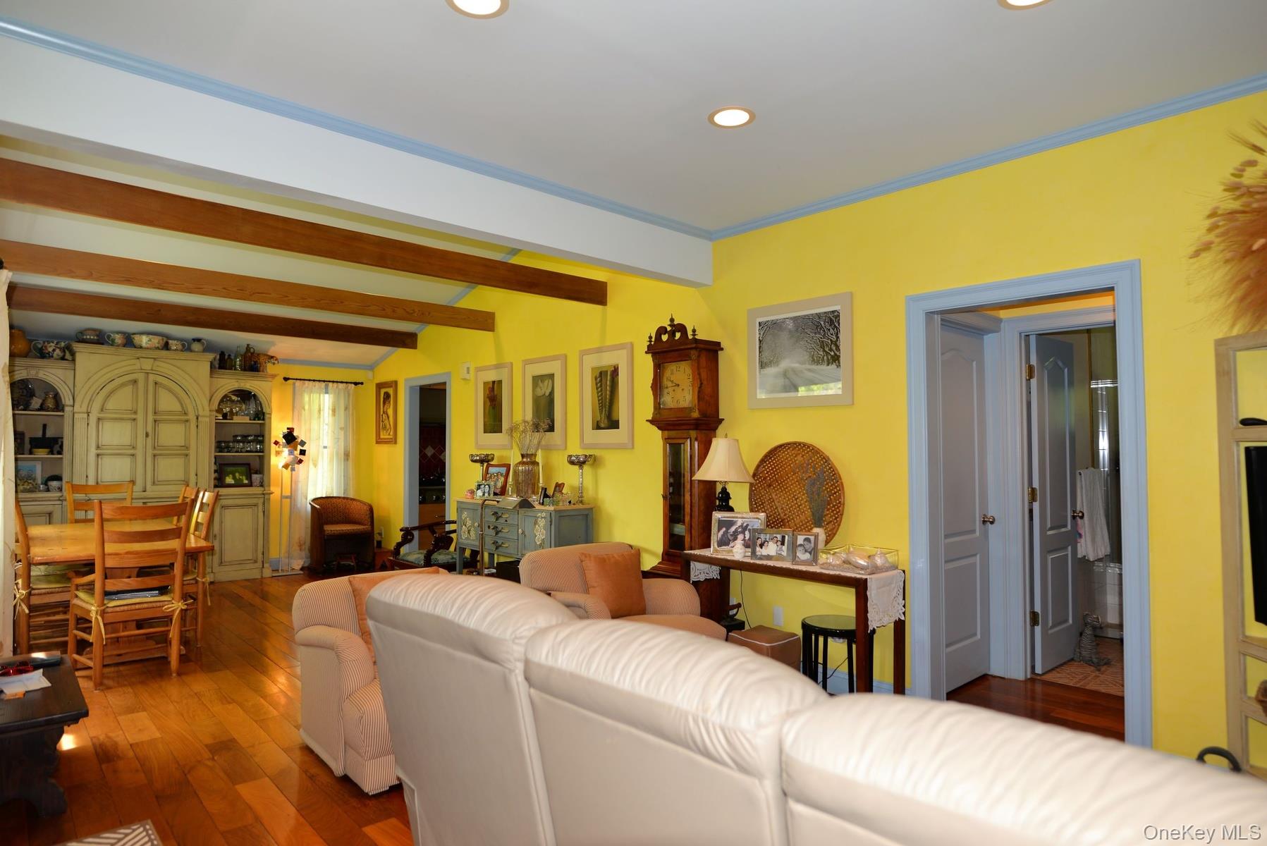 11 West Drive, East Hampton, NY 11937