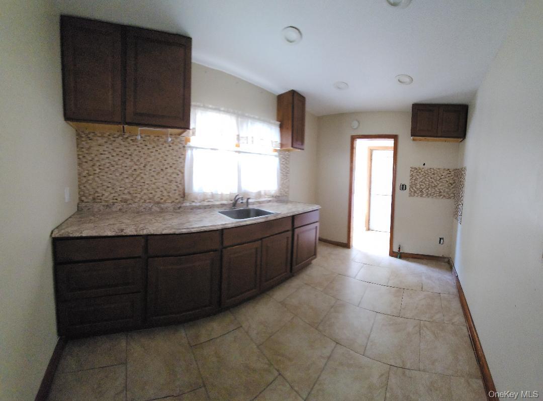 26 Parkside Road, West Hempstead, NY 11552