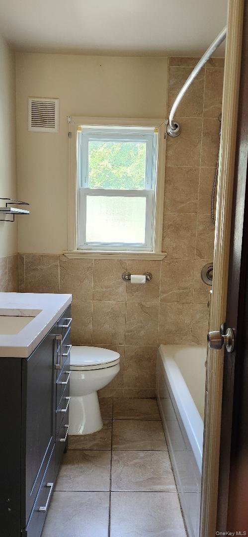 26 Parkside Road, West Hempstead, NY 11552