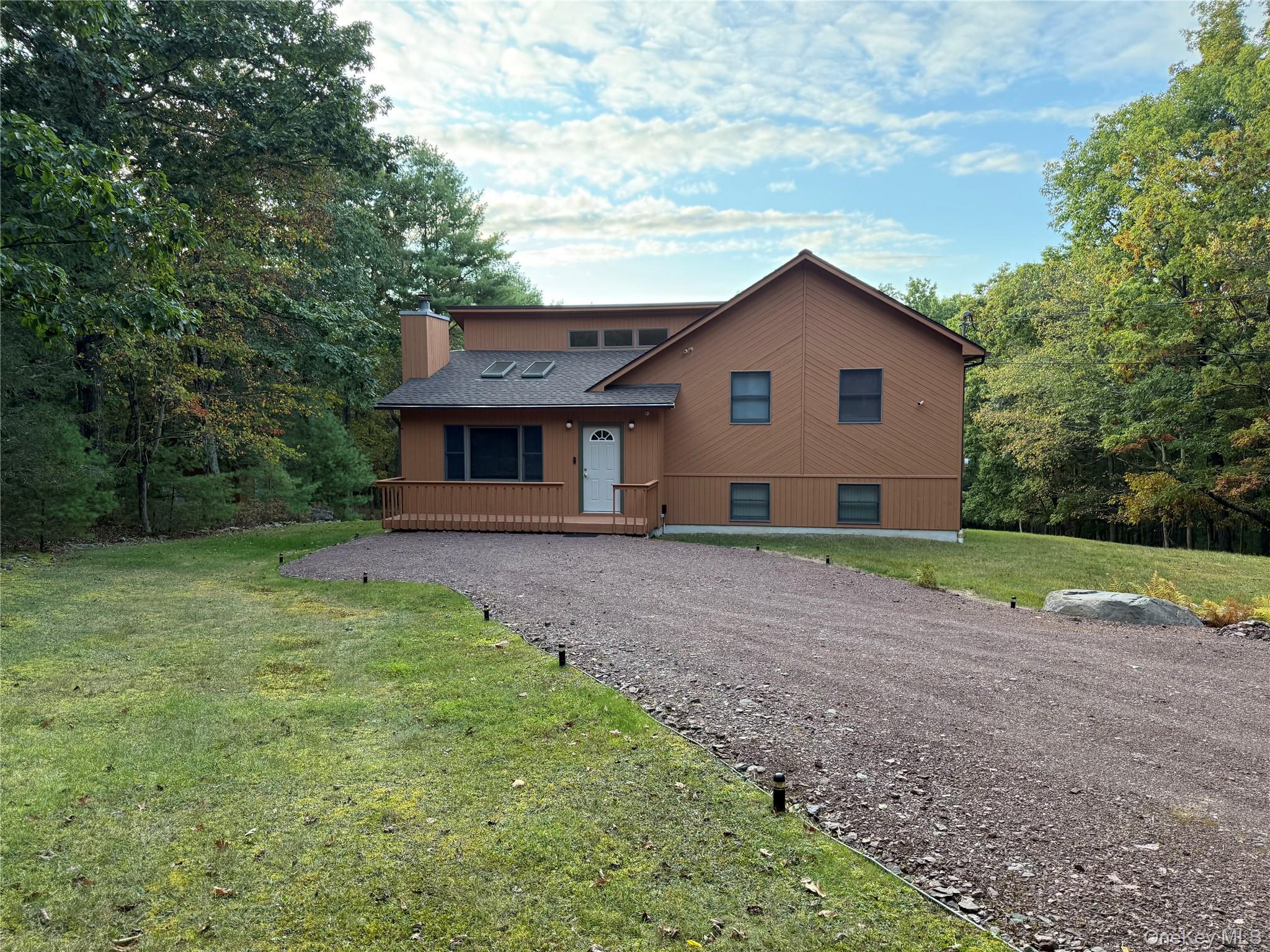 128 Split Rock Drive, Barryville, NY 12719