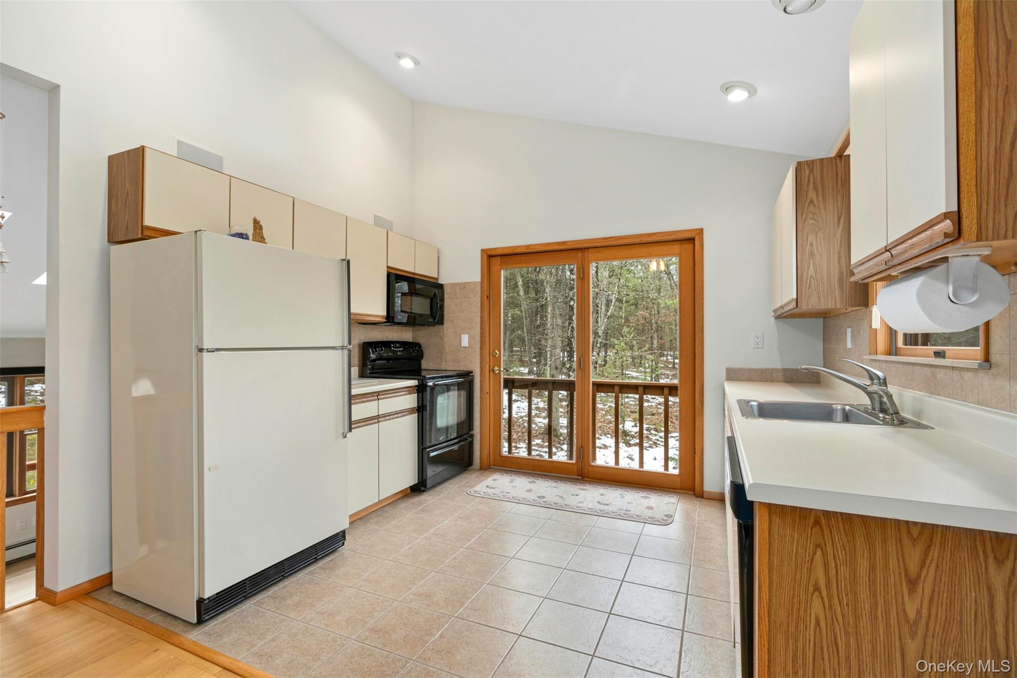 128 Split Rock Drive, Barryville, NY 12719