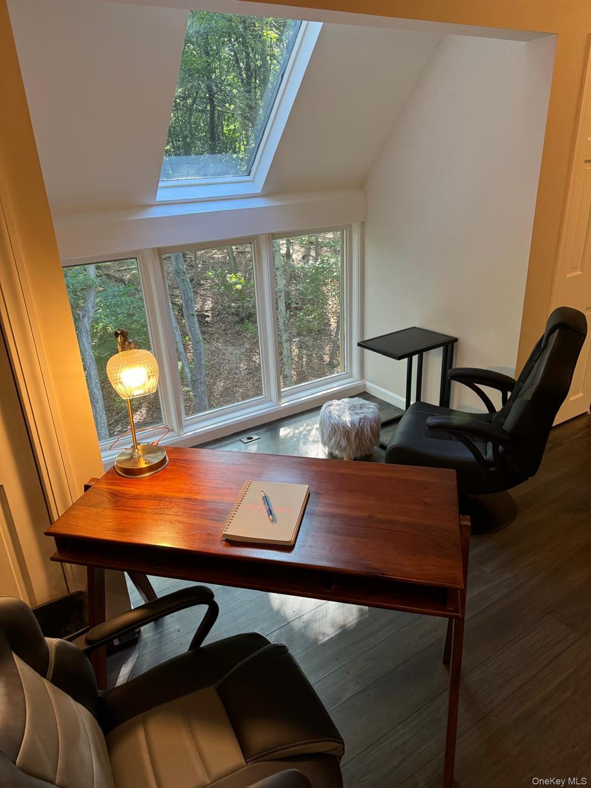 64 HOLLOW ROAD Hollow, Stony Brook, NY 11790