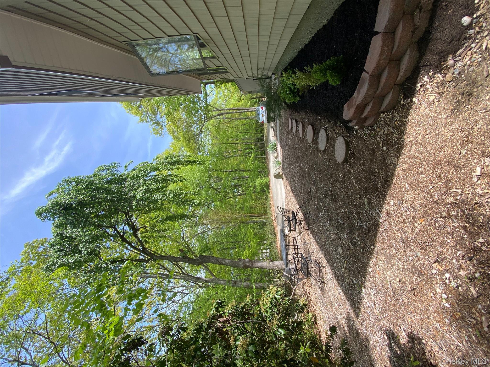 64 HOLLOW ROAD Hollow, Stony Brook, NY 11790