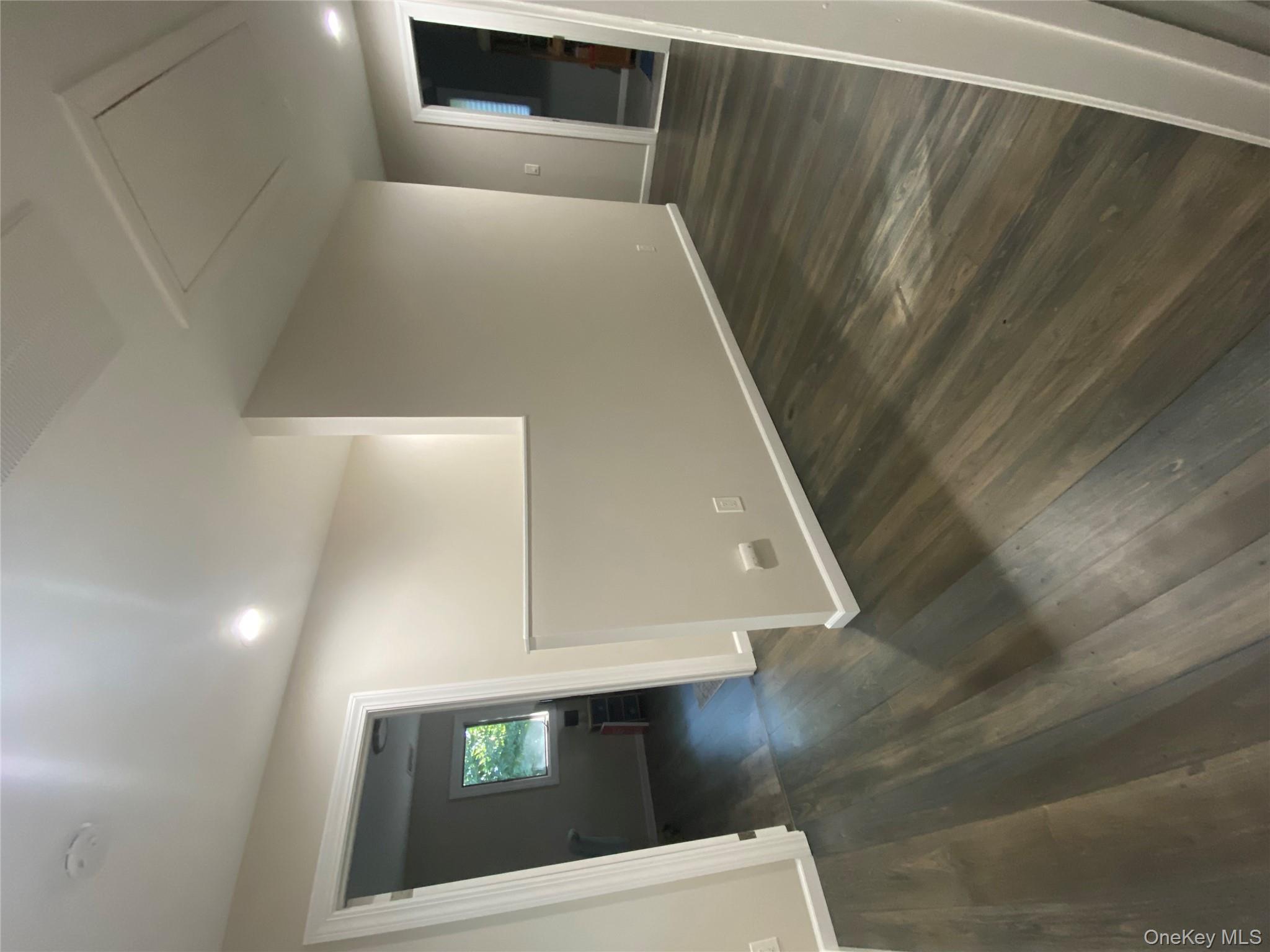 64 HOLLOW ROAD Hollow, Stony Brook, NY 11790