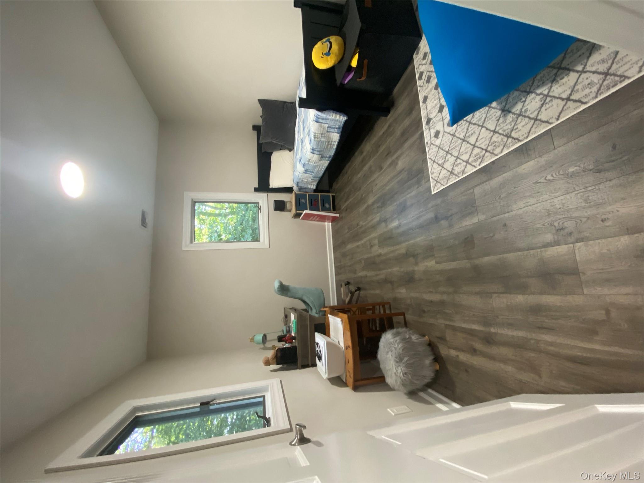 64 HOLLOW ROAD Hollow, Stony Brook, NY 11790