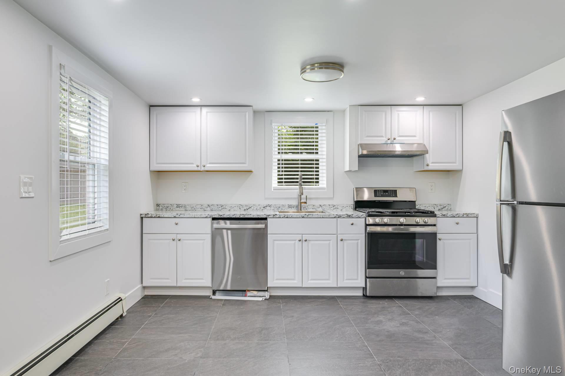 53 Foster Avenue, Hampton Bays, NY 11946