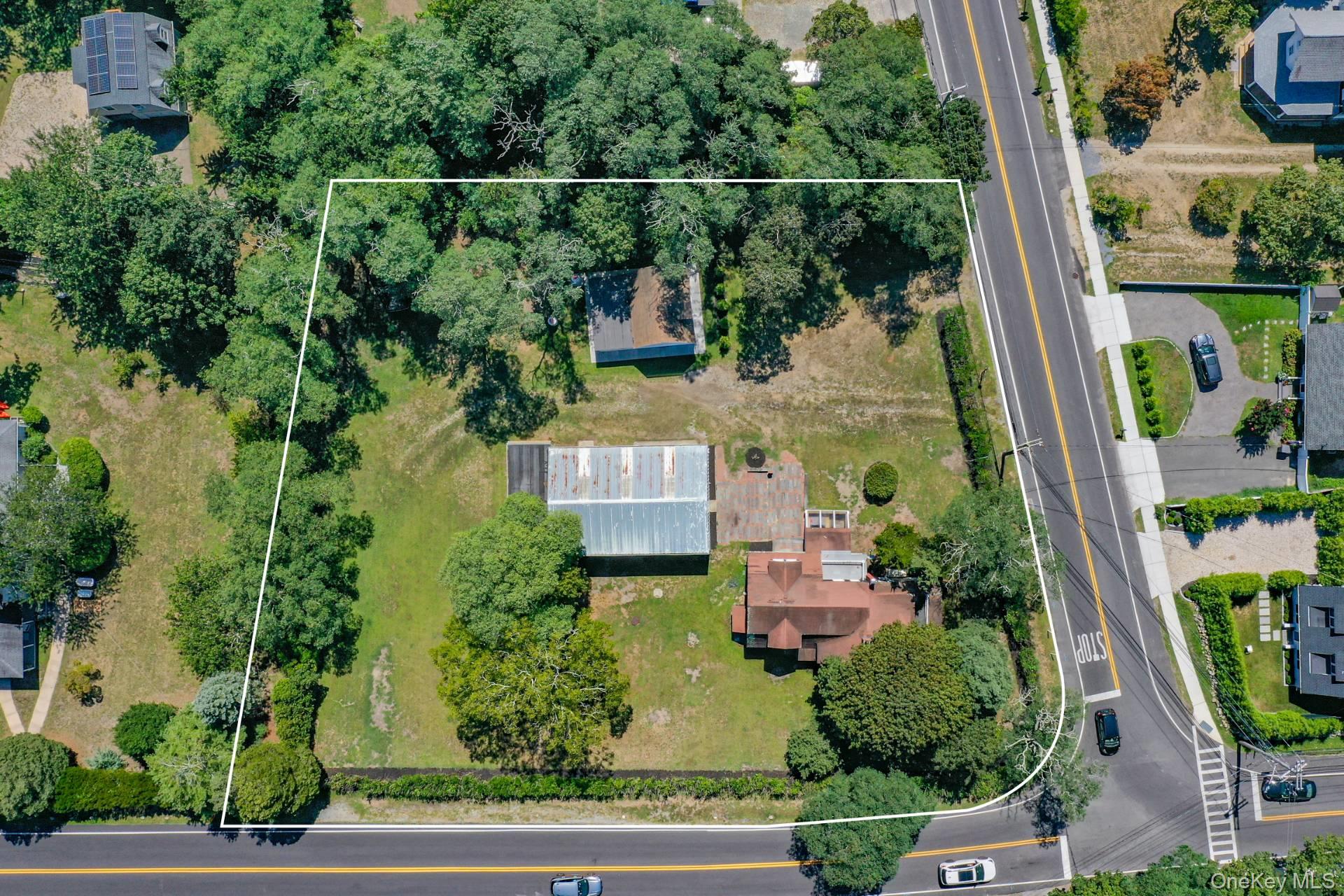 53 Foster Avenue, Hampton Bays, NY 11946