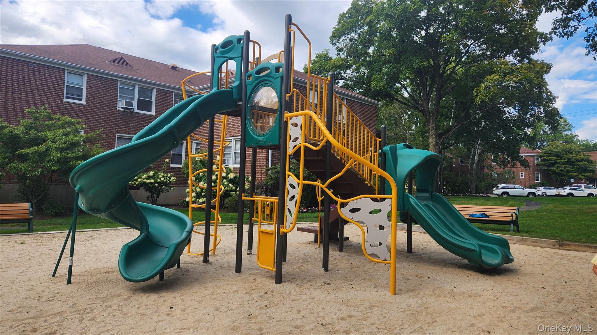 5 Bryant Crescent # 2F, White Plains, NY 10605