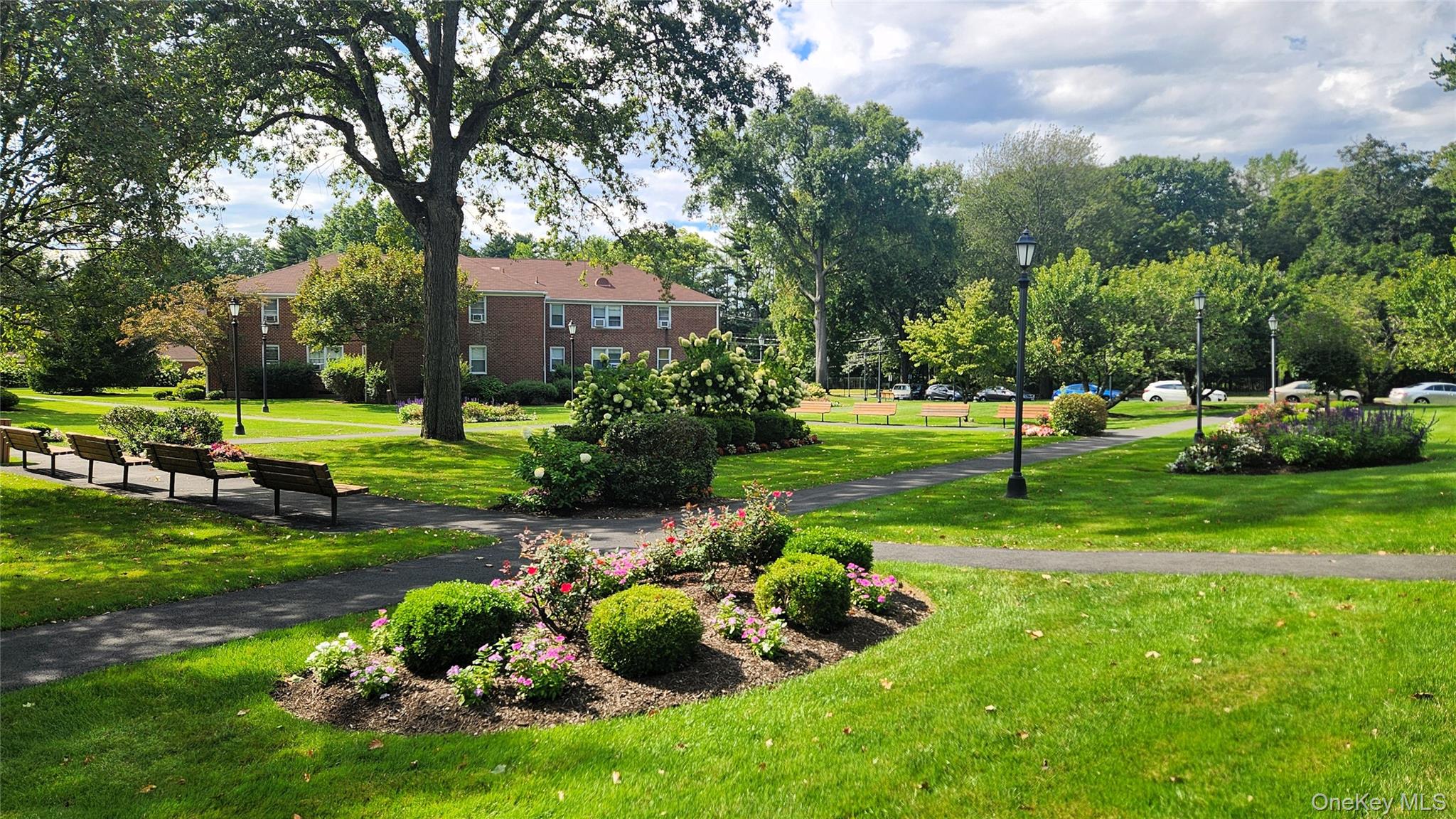 5 Bryant Crescent # 2F, White Plains, NY 10605