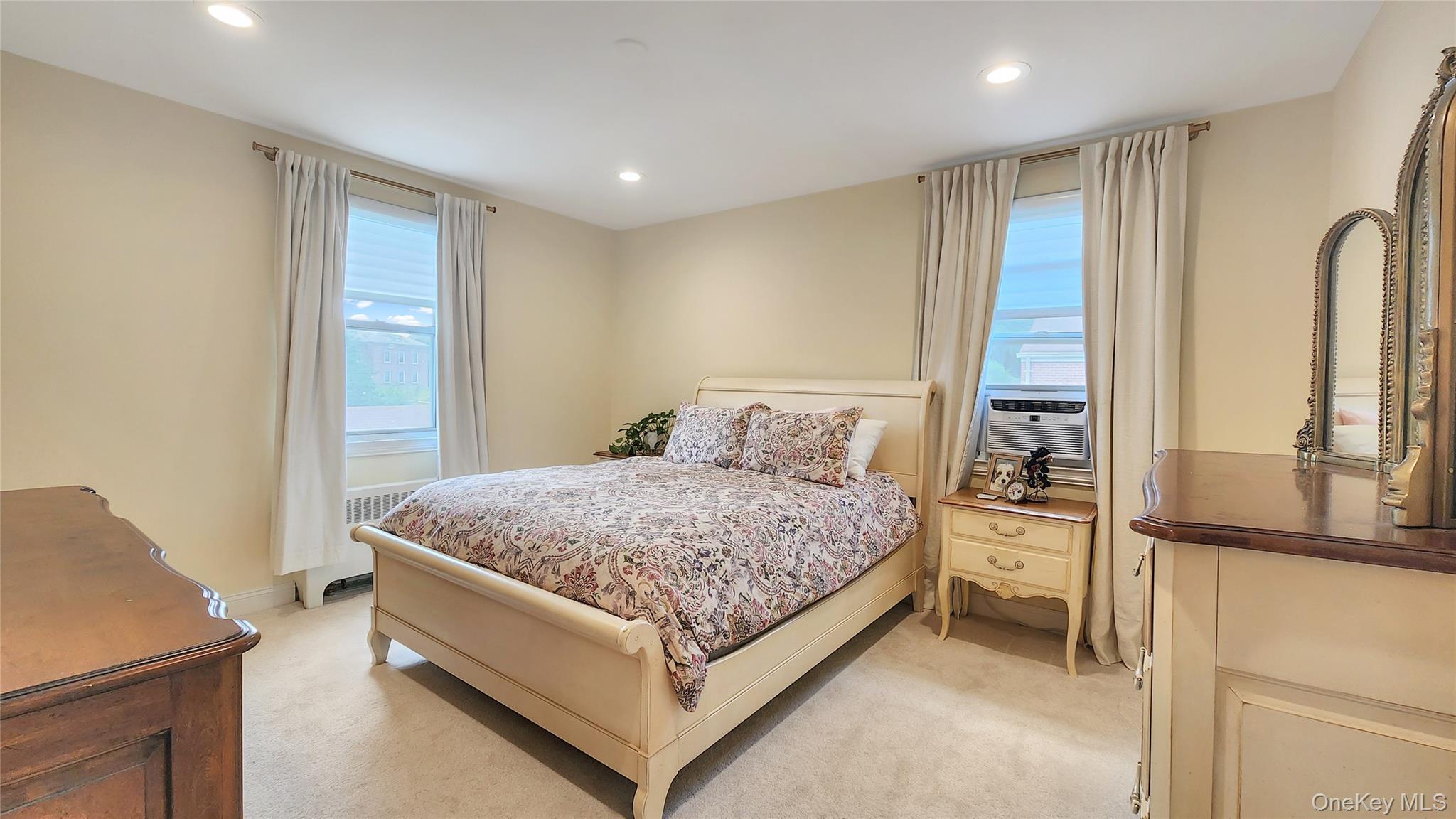 5 Bryant Crescent # 2F, White Plains, NY 10605