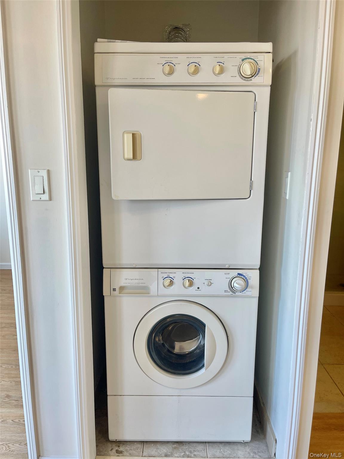 38-34 Parsons Blvd # 8B, Flushing, NY 11354