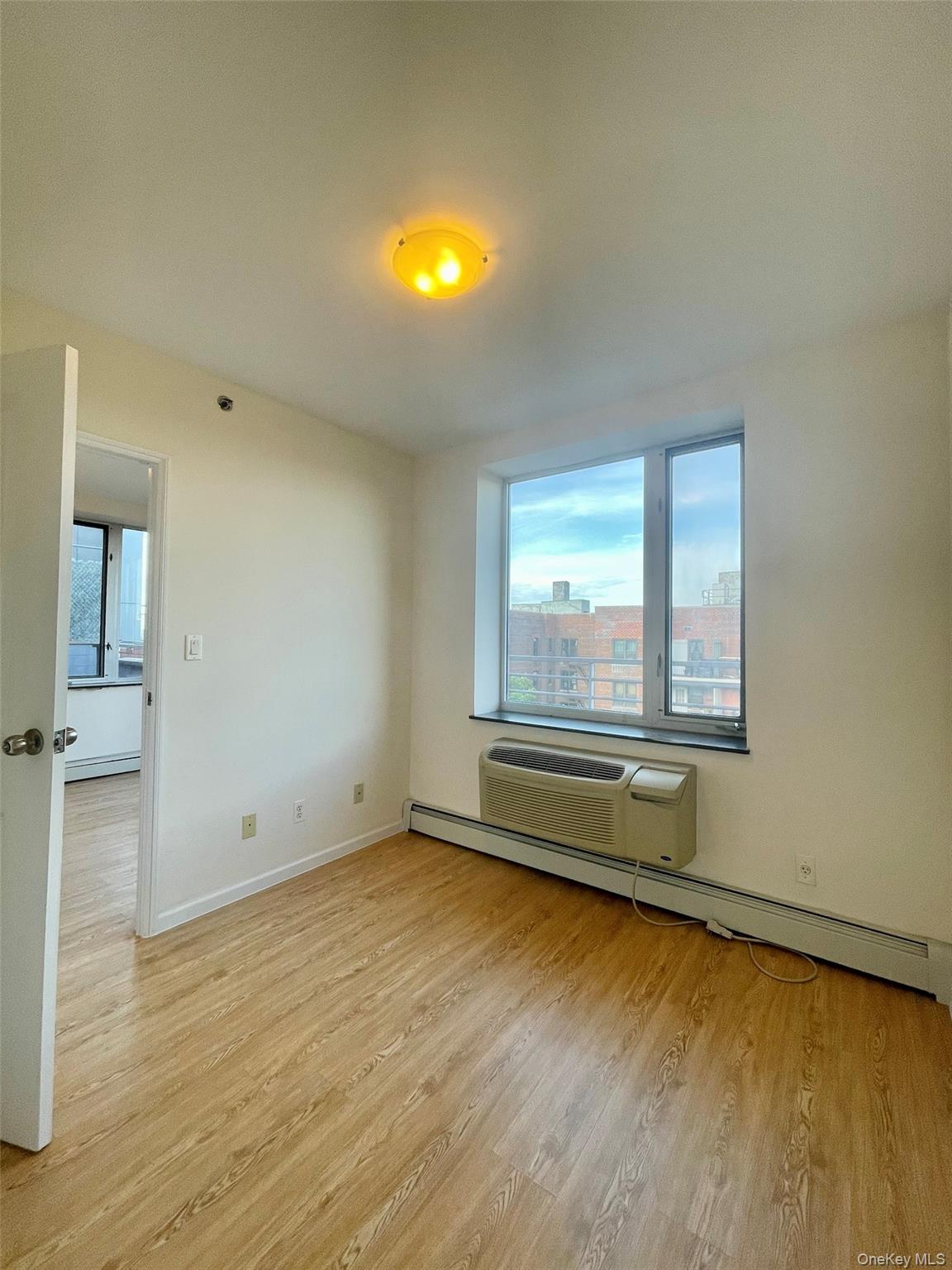 38-34 Parsons Blvd # 8B, Flushing, NY 11354