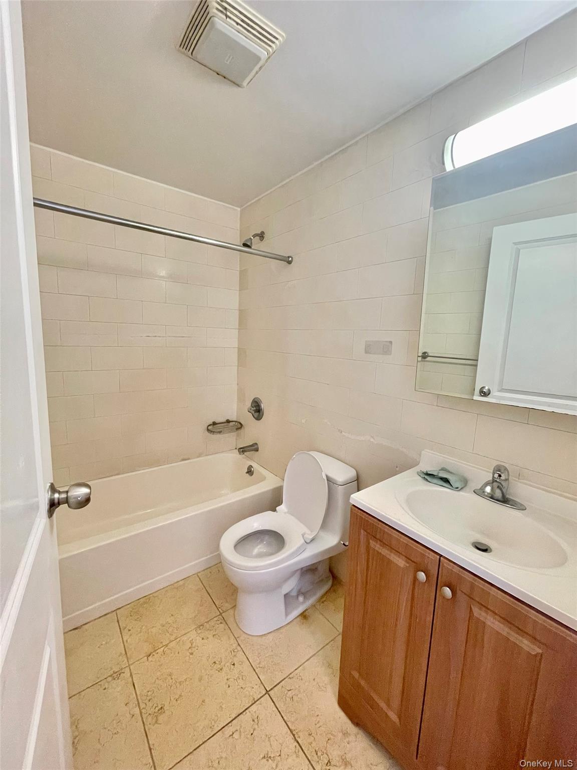 38-34 Parsons Blvd # 8B, Flushing, NY 11354