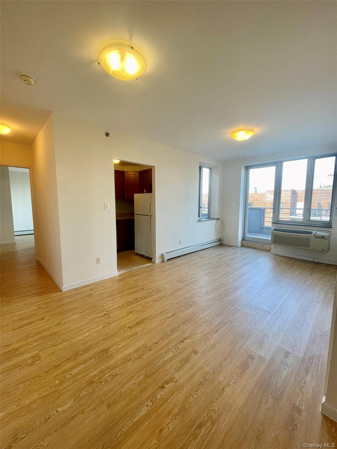 38-34 Parsons Blvd # 8B, Flushing, NY 11354