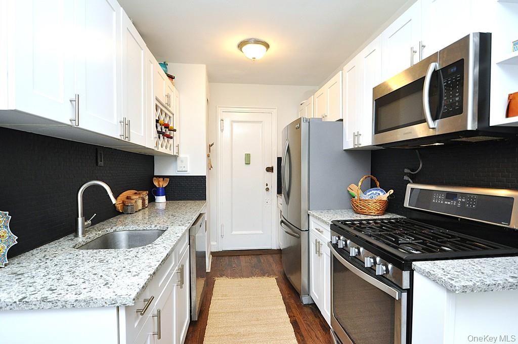 209 Garth Road # 2B, Scarsdale, NY 10583