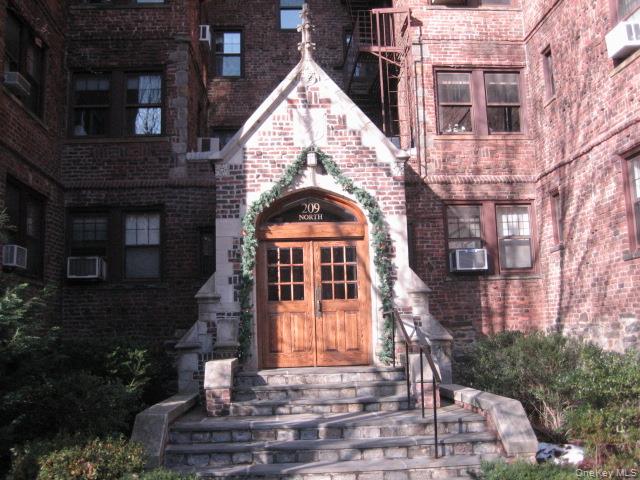 209 Garth Road # 2B, Scarsdale, NY 10583