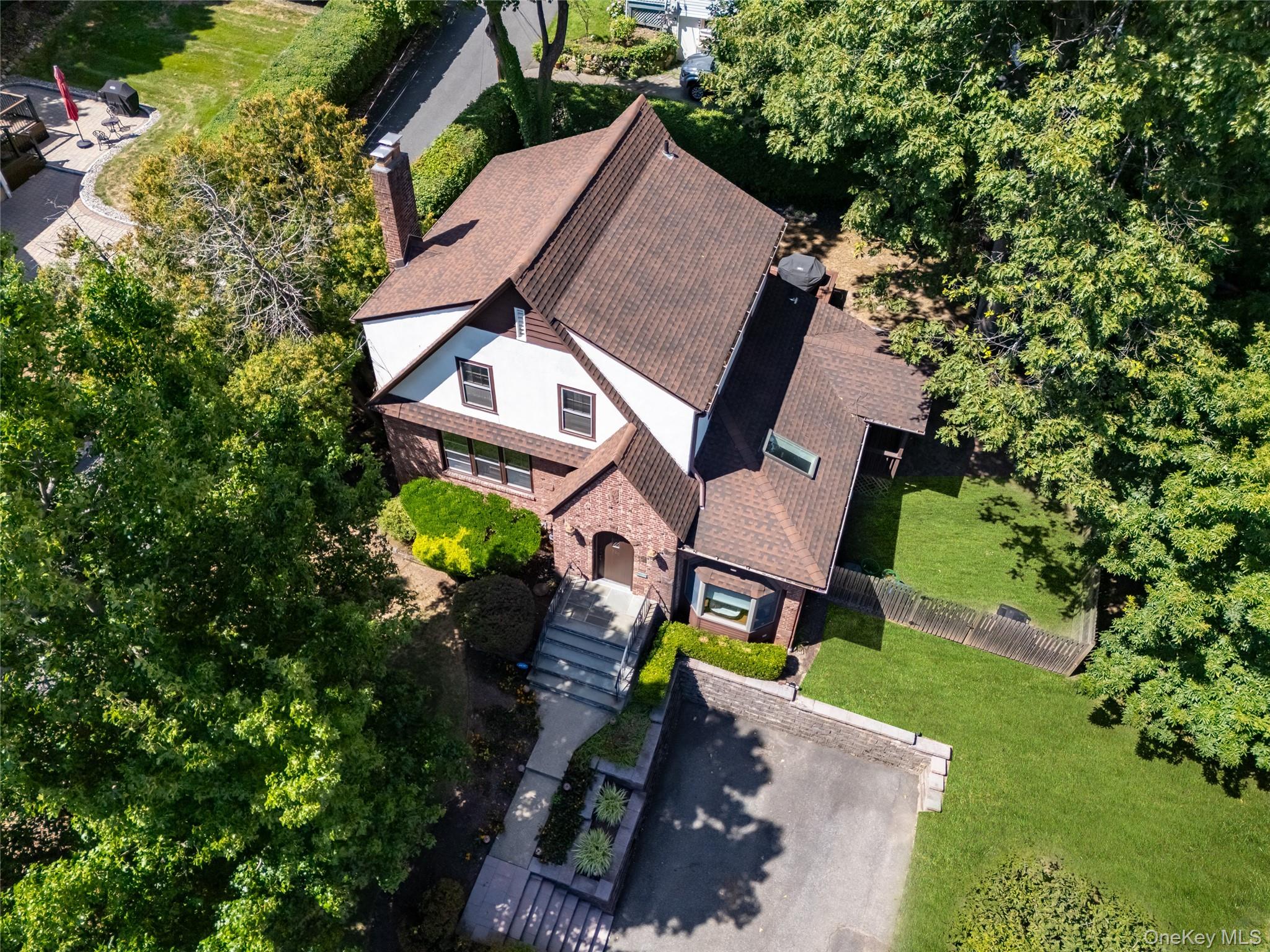 320 S Broadway, Nyack, NY 10960