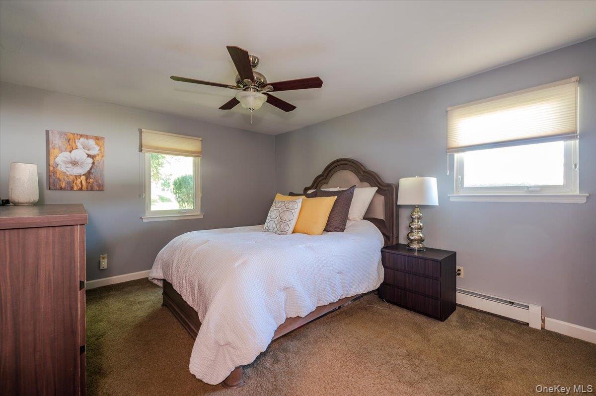 10 Pashen Place, Dix Hills, NY 11746