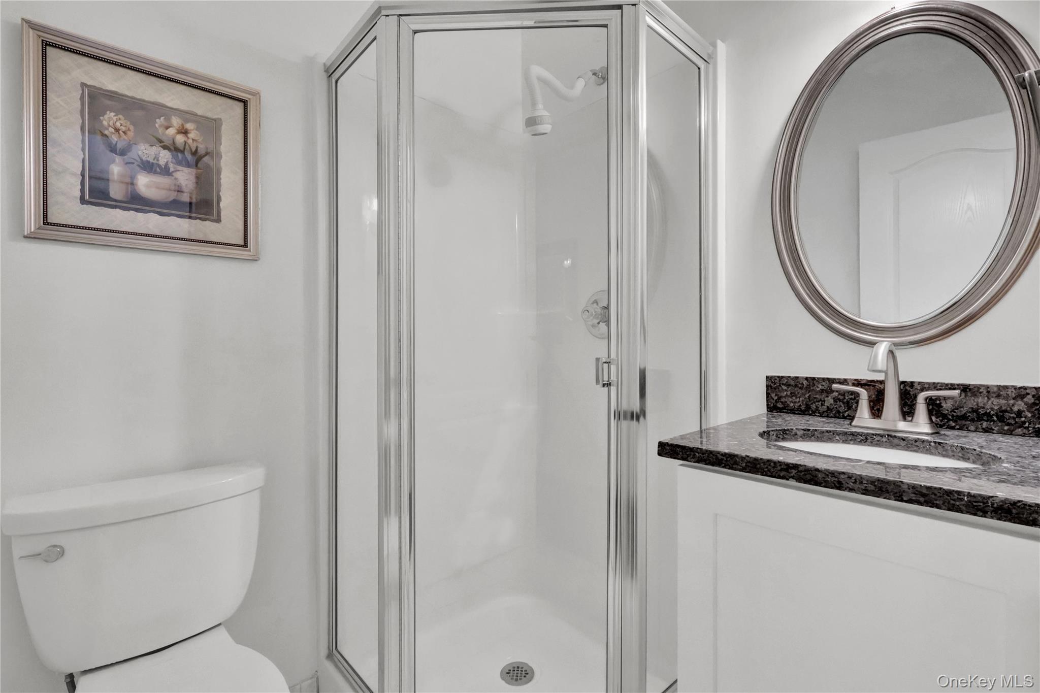 705 Narragansett Villas Drive, Lindenhurst, NY 11757