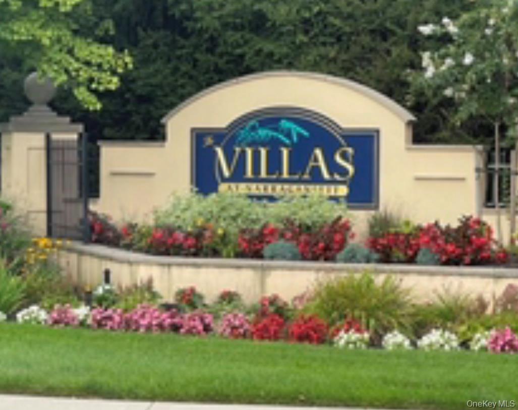 705 Narragansett Villas Drive, Lindenhurst, NY 11757