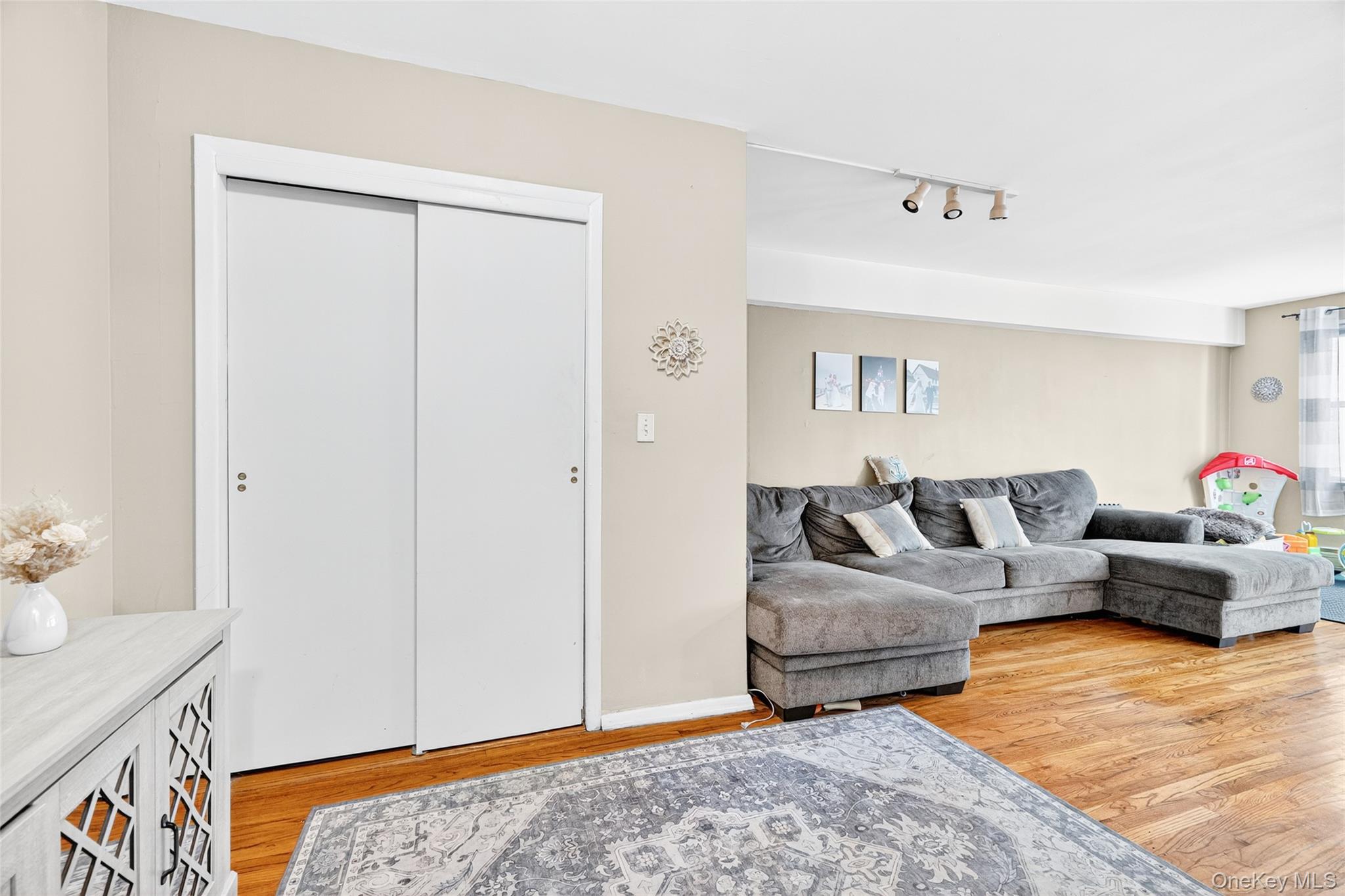 120 E Hartsdale Avenue # 3M, Hartsdale, NY 10530