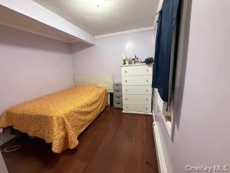 184 Caleb's Path, Brentwood, NY 11717