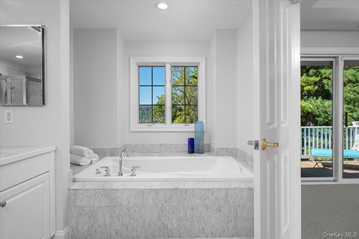 1 Riverpointe Road, Hastings-on-Hudson, NY 10706