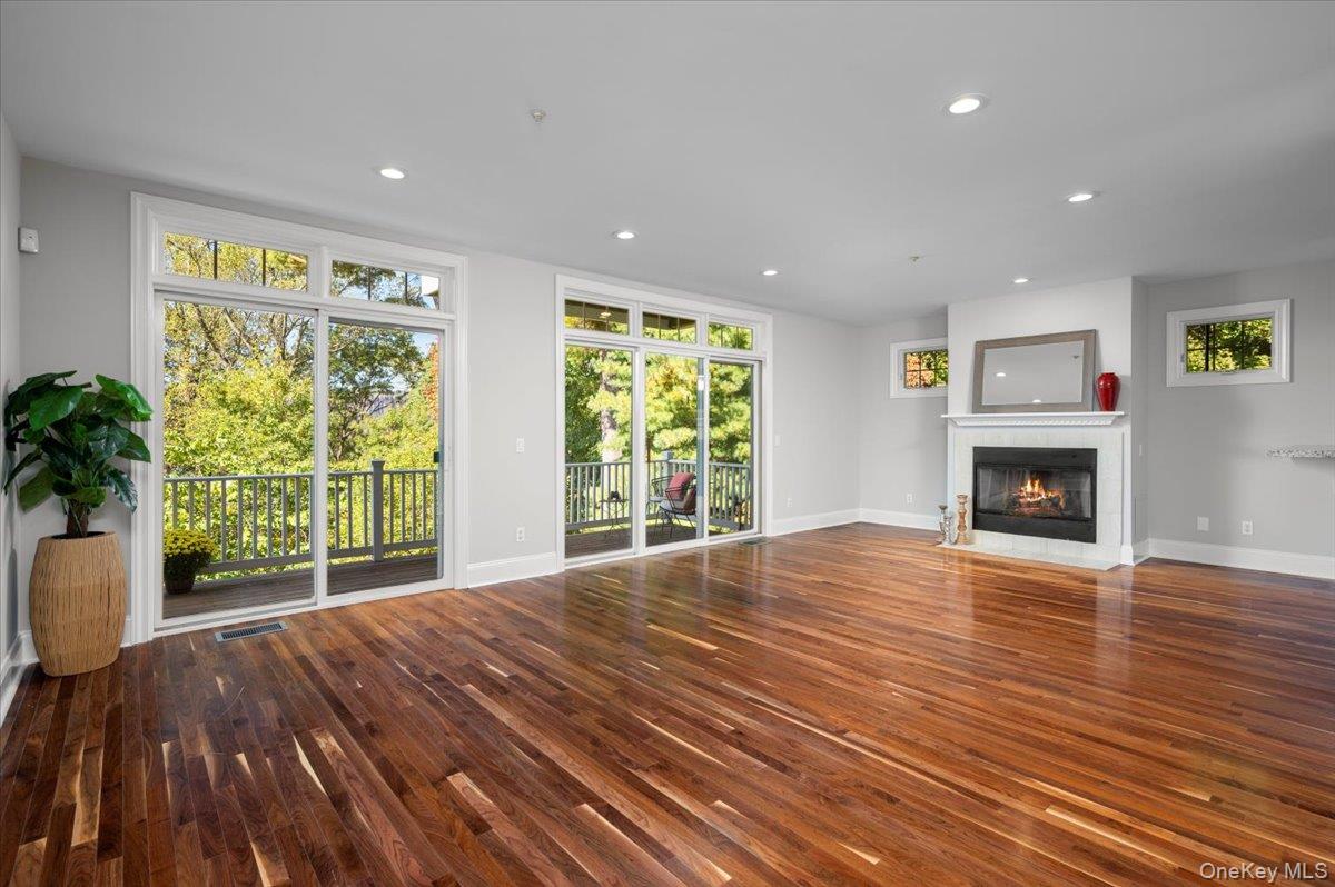 1 Riverpointe Road, Hastings-on-Hudson, NY 10706