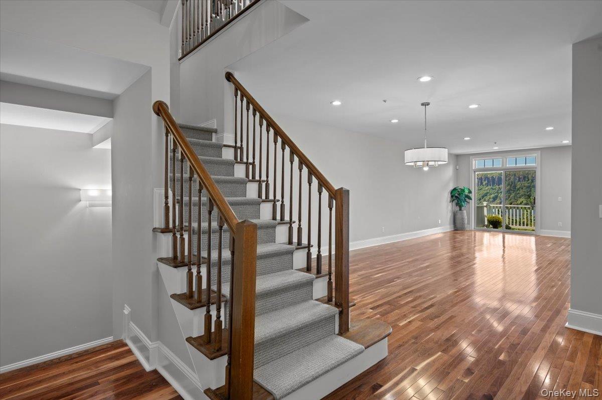 1 Riverpointe Road, Hastings-on-Hudson, NY 10706