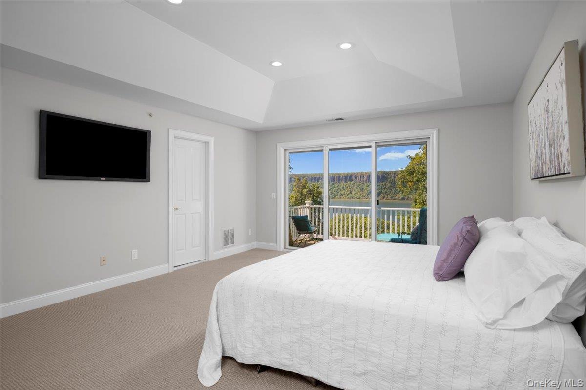 1 Riverpointe Road, Hastings-on-Hudson, NY 10706