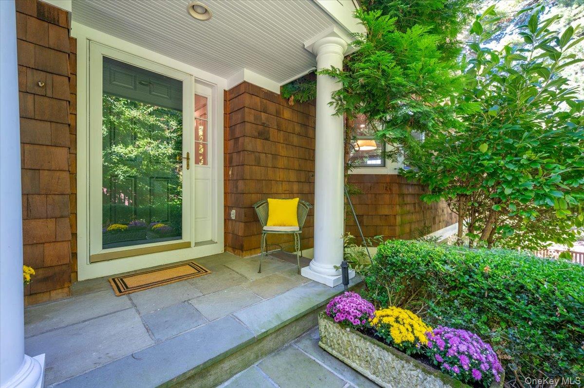 1 Riverpointe Road, Hastings-on-Hudson, NY 10706