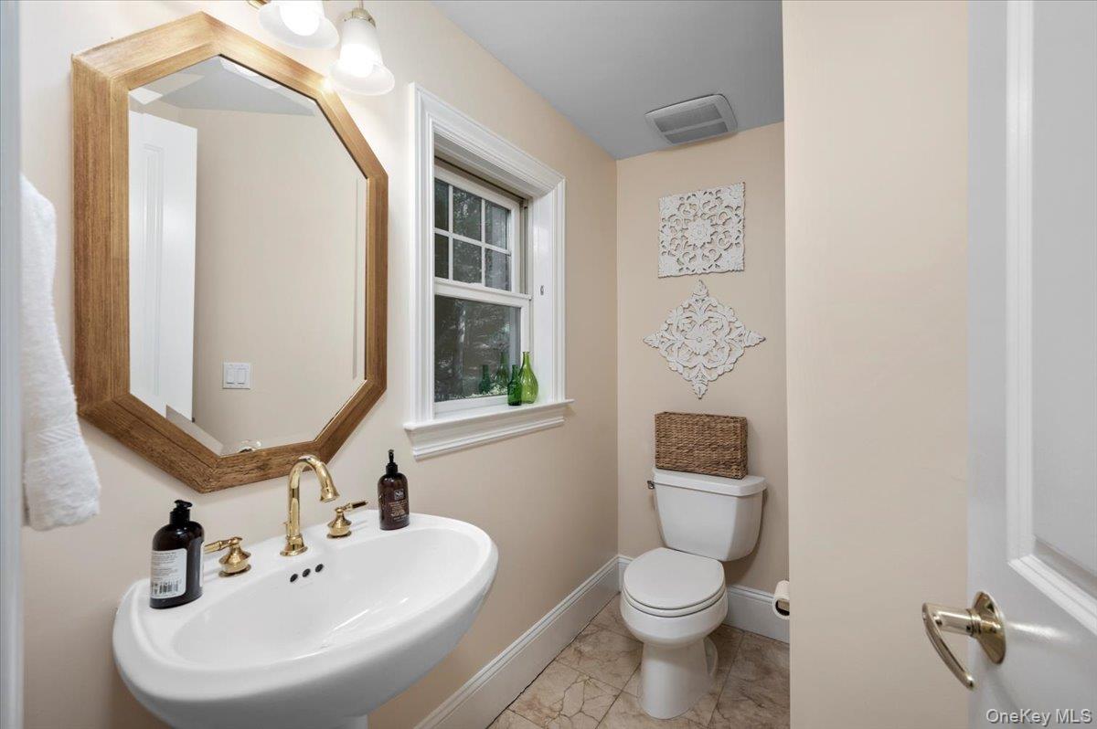 1 Riverpointe Road, Hastings-on-Hudson, NY 10706