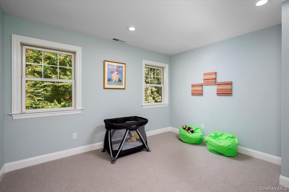 1 Riverpointe Road, Hastings-on-Hudson, NY 10706